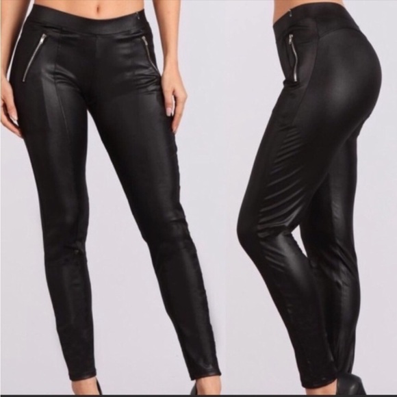 WILA Pants - NWT Wila Leggings OSFM Vegan Leather Black Elastic Waist Zippered Pocket NEW